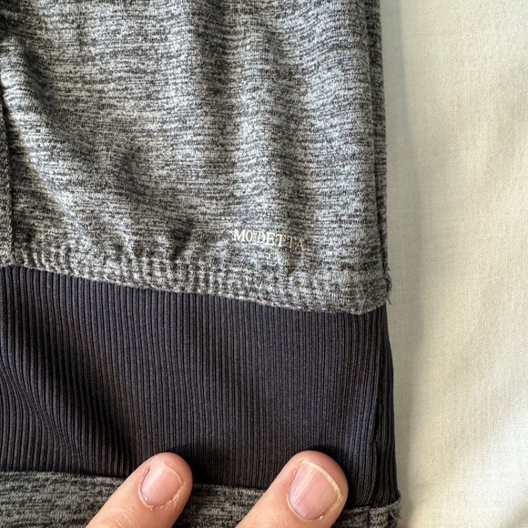 Mondetta Women's Long Sleeve Performance T-Shirt Hoodie Gray Size Small Athletic - Picture 6 of 12